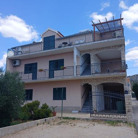 Apartmani Marijana シベニク エクステリア 写真