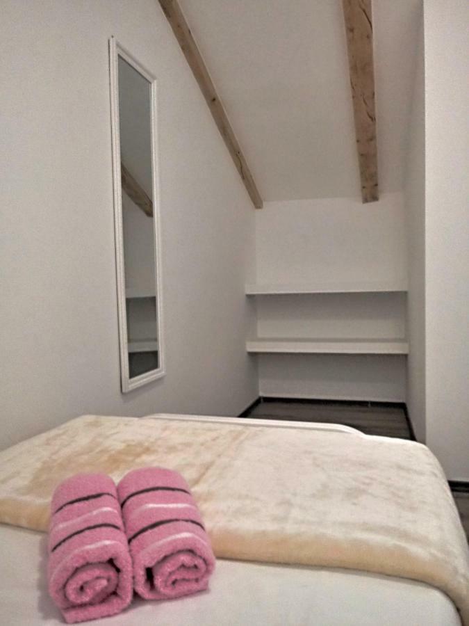 Apartmani Marijana シベニク エクステリア 写真